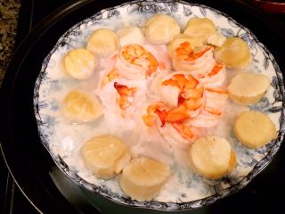 8、鲜虾瑶柱酱(详细版),10分钟后关火,揭盖放凉备用。