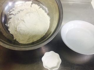 1、五花肉大白菜海螺面????,面 盐 水