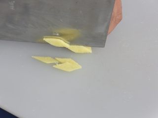 5、香辣美味八爪鱼,切姜片