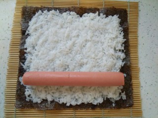 7、超级可爱的火腿肠娃娃寿司,火腿肠