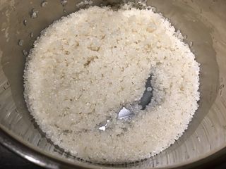 6、握寿司套餐,倒掉水