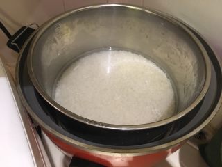 12、握寿司套餐,加2.5杯的水,启动煮饭程序!