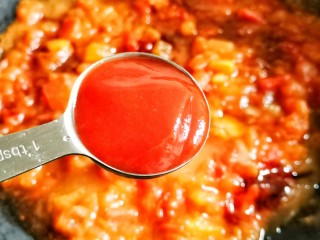 10、西红柿鸡蛋拌面,一勺番茄酱，小半碗水，