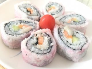 10、翻转樱花寿司,樱花寿司就做好了！