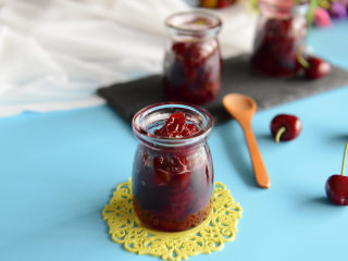 16、自制樱桃果酱,成品图。