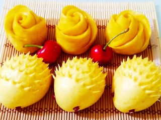 14、南瓜花样馒头,好看又好吃