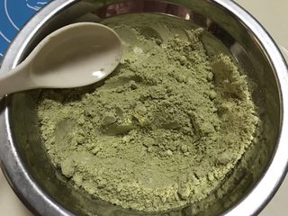 5、抹茶毛巾卷,搅拌均匀