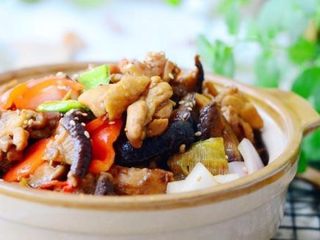22、香菇鸡煲,完成品