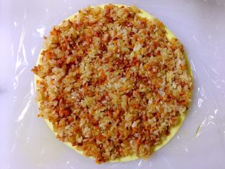 19、培根胡萝卜鸡蛋卷饭团,压紧后的米饭