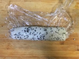 11、超满足便当（24）,然后卷起来 用手压一压 有寿司卷更好 没有就这么凑合了????