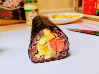 13、零难度，教你做好吃又好看的寿司卷。,超简单的，有没有。