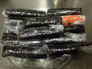 12、各种寿司,如图