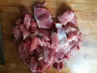 1、又见肉松,瘦肉切碎