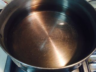 6、番茄酱,一锅冷水，煮开