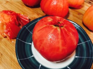 10、番茄酱,去皮后的番茄。