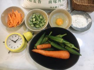 7、泰式咖喱虾,打个鸡蛋,虾仁????裹上蛋液