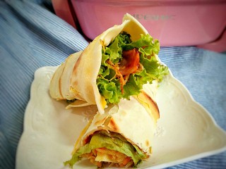 23、鸡蛋灌饼,成品。