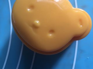 9、数字寿司,压实，放入盘中