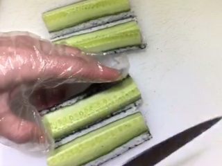 4、四喜寿司卷,横竖切开