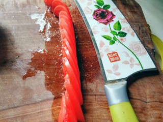 7、金枪鱼饭卷,推成长条