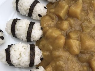 13、重口味恶搞早餐之熊猫吃翔,看看是不是很形象????