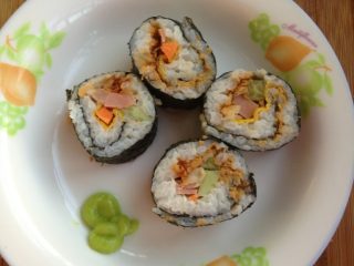 5、日本菜寿司,如图Ok成功 旁边放点芥末酱 蘸着吃