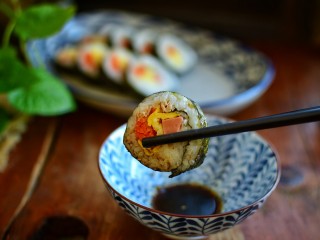 12、金枪鱼寿司卷,成品图