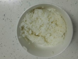 3、家常寿司,用切切切的手法拌匀。