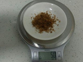 9、家常寿司,自制肉松准备好。