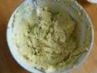 5、魔鬼蛋（辣）,用勺子压成泥