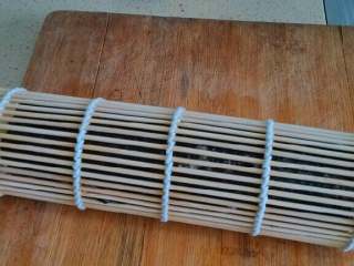 5、豆豉鲮鱼寿司,卷好定形后即可切块装盘