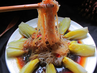 10、酸爽粉丝娃娃菜,家常、宴客都相宜