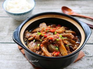 16、鱼香茄子煲,即可原煲端上餐桌食用