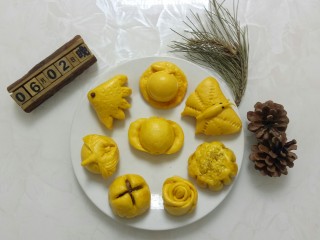 21、南瓜花样小馒头,啦啦啦～大功告成