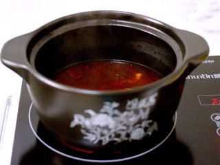 10、绿色美食+酸辣粉,大火煮沸后