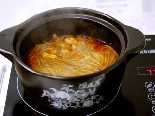 17、绿色美食+酸辣粉,揭开锅盖后关火