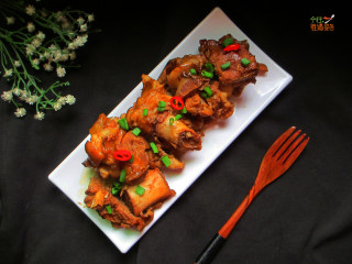 13、酱骨头,酱骨头,不比肉便宜,吃纯肉吧,感觉不够爽,带着骨头啃着筋特别的有滋有味