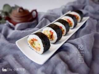 11、牛油果肉松寿司,成品