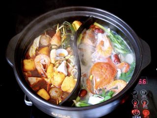 22、海鲜麻辣鸳鸯火锅,成品一