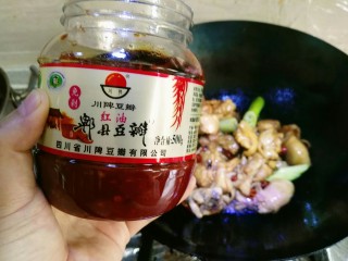 7、红烧鸡块,没有做广告的意思，平常我们家就是吃的这个牌子的。