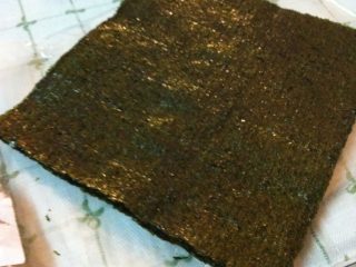 2、自制寿司,大海苔