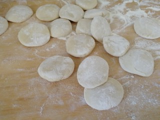 14、驴肉烧卖,按面饼（如图）