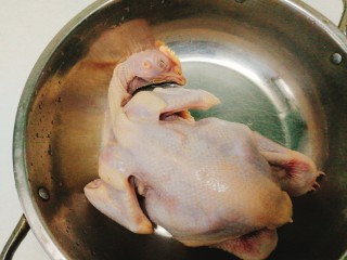 1、家庭版--叫花鸡,三黄鸡一只，卖家基本都处理好的。