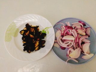 20、家庭版--叫花鸡,切小备用