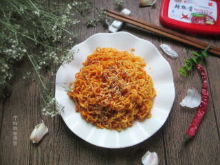 10、自制火鸡面,有一种燃烧感，越吃越辣，越辣越爽，让人欲罢不能~