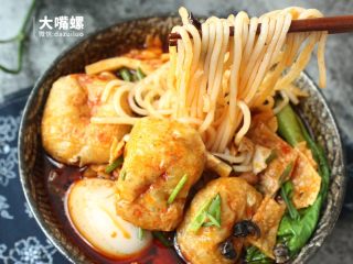 16、正宗柳州螺蛳粉丨大嘴螺,嗦起来,吃一口就忘不了的味道,真正的尝不忘