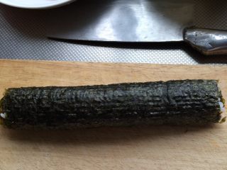 6、鱼子酱寿司,卷好