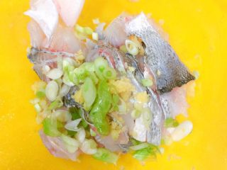 15、吃掉一朵花+牡丹鱼,然后放葱花15g