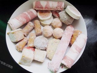 5、麻辣香锅,各种火锅丸子肥牛卷