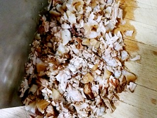 25、肉夹馍,肉肉我不喜欢剁的很碎，我喜欢在肉夹馍里能吃到肉块的感觉。